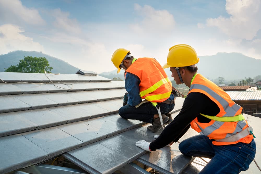 roof repair in Valencia CA